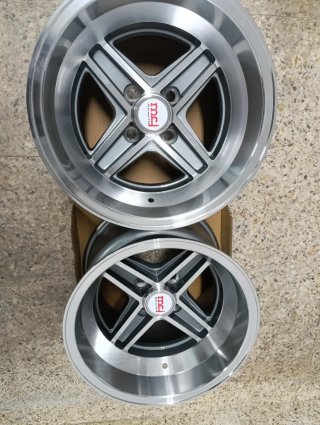 2 Llantas Targa 9