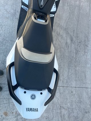Yamaha T-Max White Edition