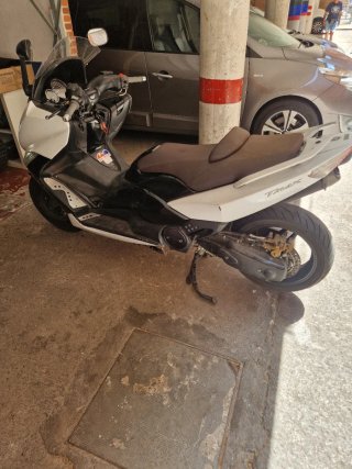Yamaha TMAX  500 AVERIADA  despieze