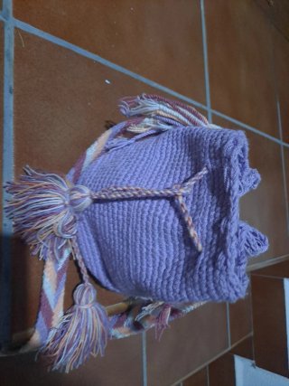 Bombonera Wayuu Lavanda Artesanal,  de niña