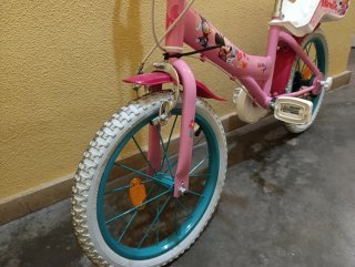 Bicicleta infantil Minnie Mouse rosa