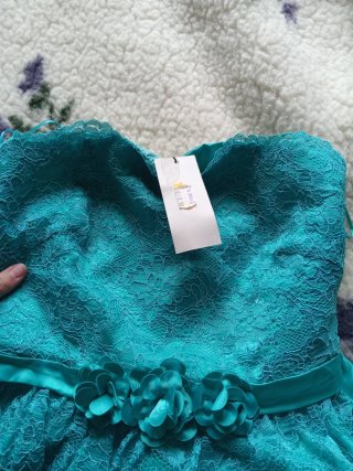 Vestido encaje verde azulado talla M con etiqueta