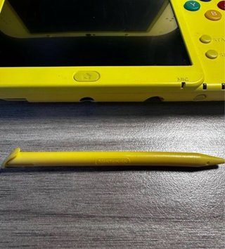 New Nintendo 3DS LL Pikachu Amarillo