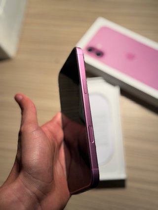 iPhone 16 Plus