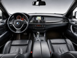 BMW X6 2011