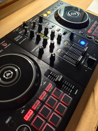 Controlador DJ Pioneer DDJ-400