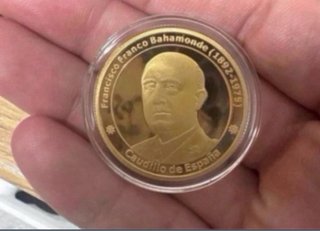Moneda Francisco Franco Chapado Oro 14K