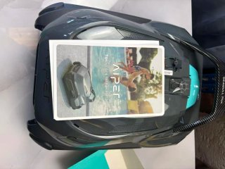 Robot Limpiafondos Piscina Inalámbrico
