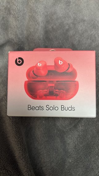 Beats Solo Buds Rojos