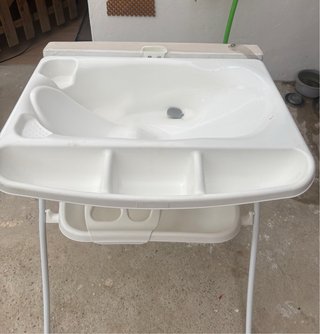 Bañera y cambiador para bebé