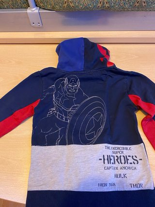 Felpa Marvel Avengers bimbo 3/4 anni