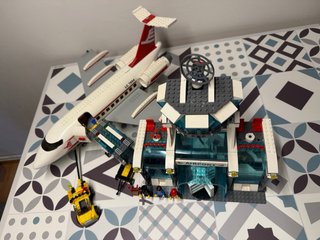 Lego City 7894 Aeropuerto - Mancano 2 figure LEGGI BENE