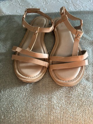Sandalias Zara Beige/Oro Talla 38