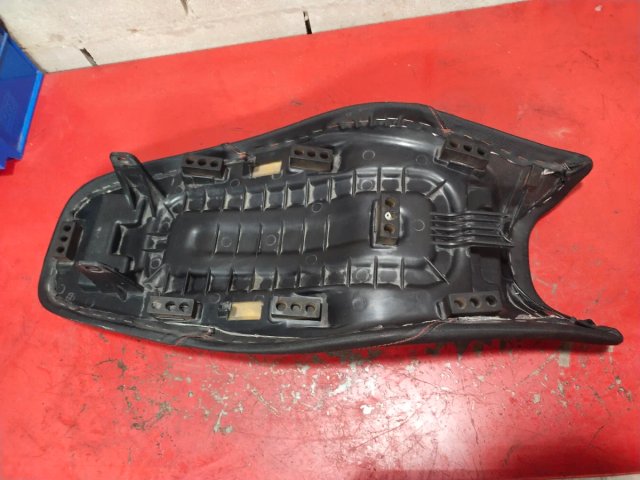 Asiento Keeway rkv 125 y ksr Code 125