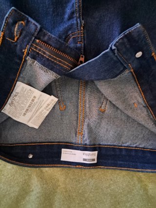 Pantalón corto vaquero Bershka talla 38