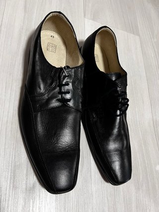 Zapatos de vestir número 45