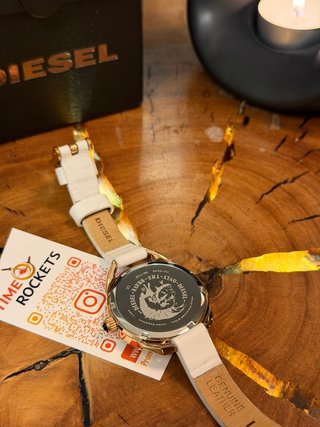Reloj Diesel DZ5546 Dorado y Blanco