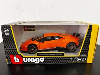 Coche Burago 1/24 Lamborghini Huracán
