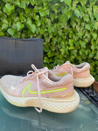 Zapatillas Nike Zoom invincible run rosas