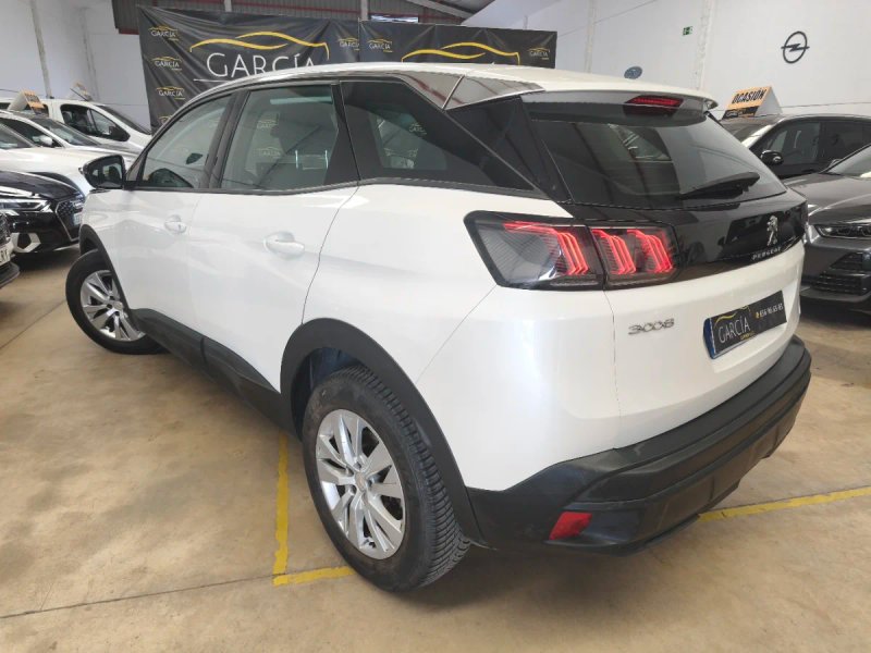 Peugeot 3008 Active Pack BlueHDi S&S EAT8 2022, foto 3