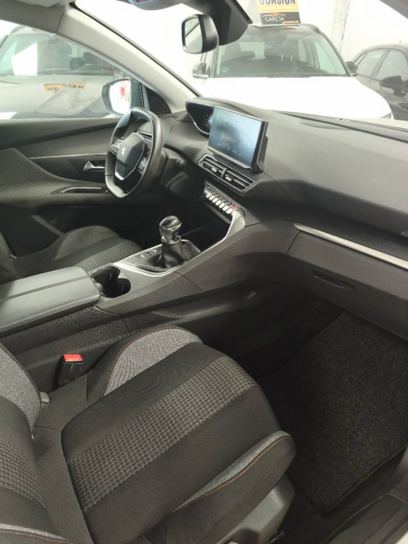 Peugeot 3008 Active Pack BlueHDi S&S EAT8 2022, foto 6