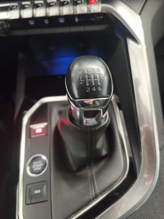 Peugeot 3008 2022