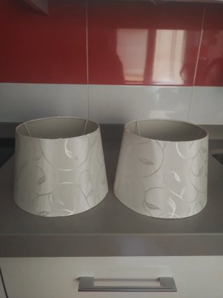 Lámpara colgante dormitorio beige y plata