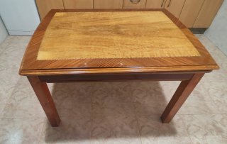 Mesa extensible de madera