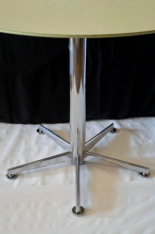 MESA REDONDA MID CENTURY madera laminada y metal