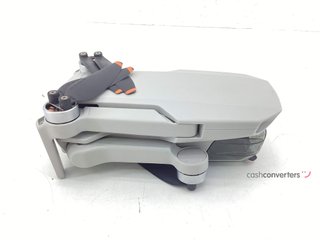 dron con camara dji mini 4k