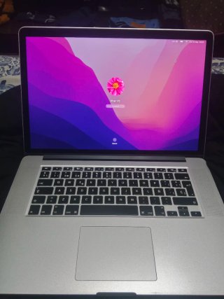 MacBook Pro Retina 2015 i7 16GB