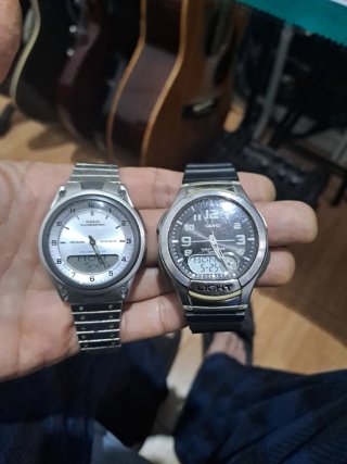 2 Relojes Casio - Plata y Negro
