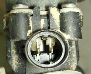 Nissan 23960 elevalunas tras izq 827013x30a navara