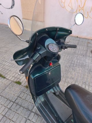 Vespa PX 200 Verde