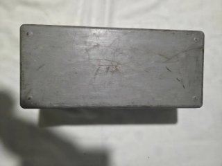 Caja de herramientas metálica gris