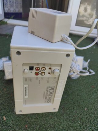 Altavoces Blancos
