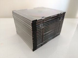 Caixas CDs e VHS Vazias