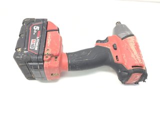 atornillador a bateria milwaukee m18