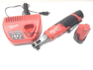 llave carraca milwaukee