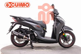 HONDA SCOOPY SH300i