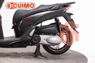 HONDA SCOOPY SH300i