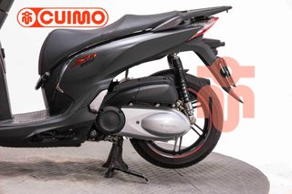 HONDA SCOOPY SH300i