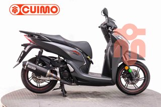 HONDA SCOOPY SH300i
