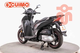 HONDA SCOOPY SH300i
