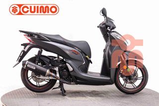 HONDA SCOOPY SH300i