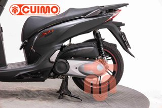 HONDA SCOOPY SH300i