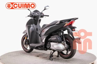 HONDA SCOOPY SH300i