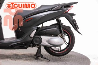 HONDA SCOOPY SH300i