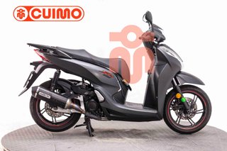 HONDA SCOOPY SH300i