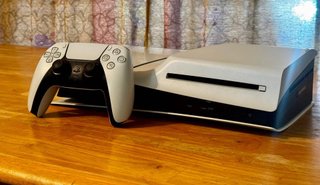 PlayStation 5 Slim 1TB Negra/Blanca